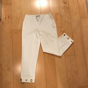 White cropped pants